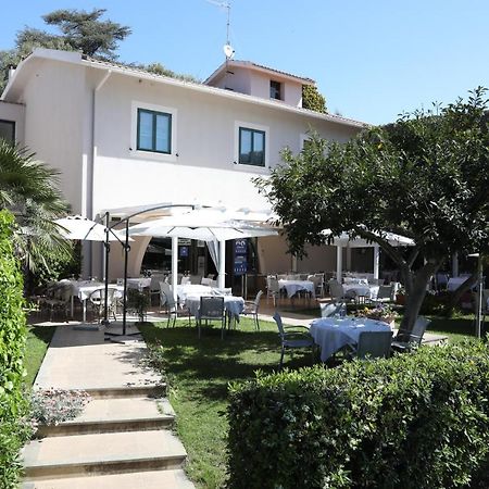Hotel Vulci Montalto di Castro Exterior foto